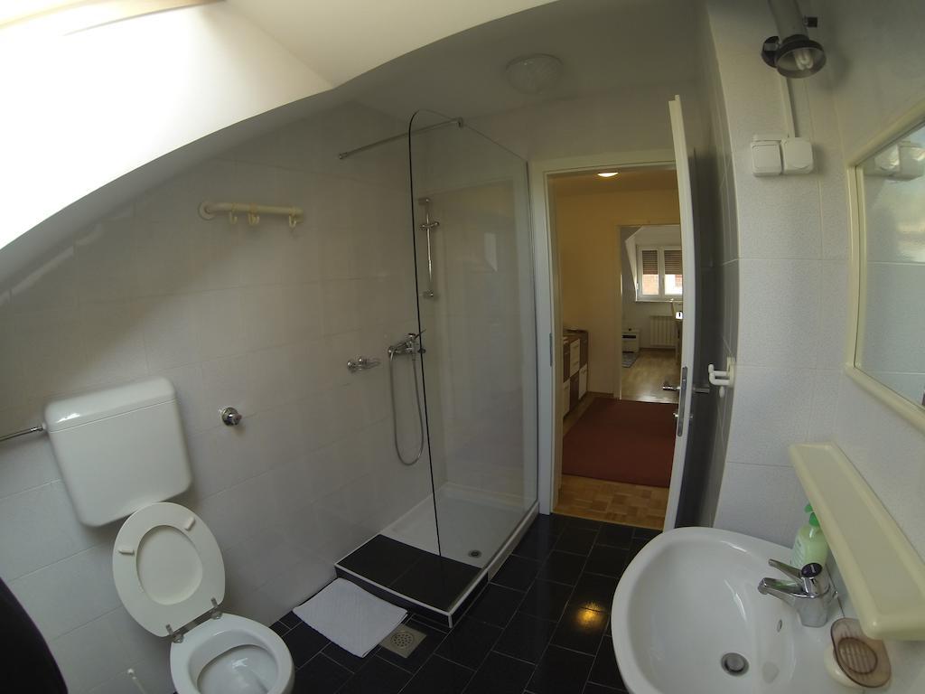 Rooms & Apartment Mira G. Postojna Cameră foto